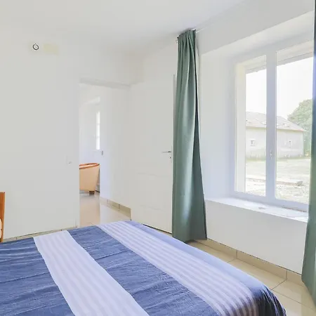 2 Bedroom Stunning In Ferienhaus
